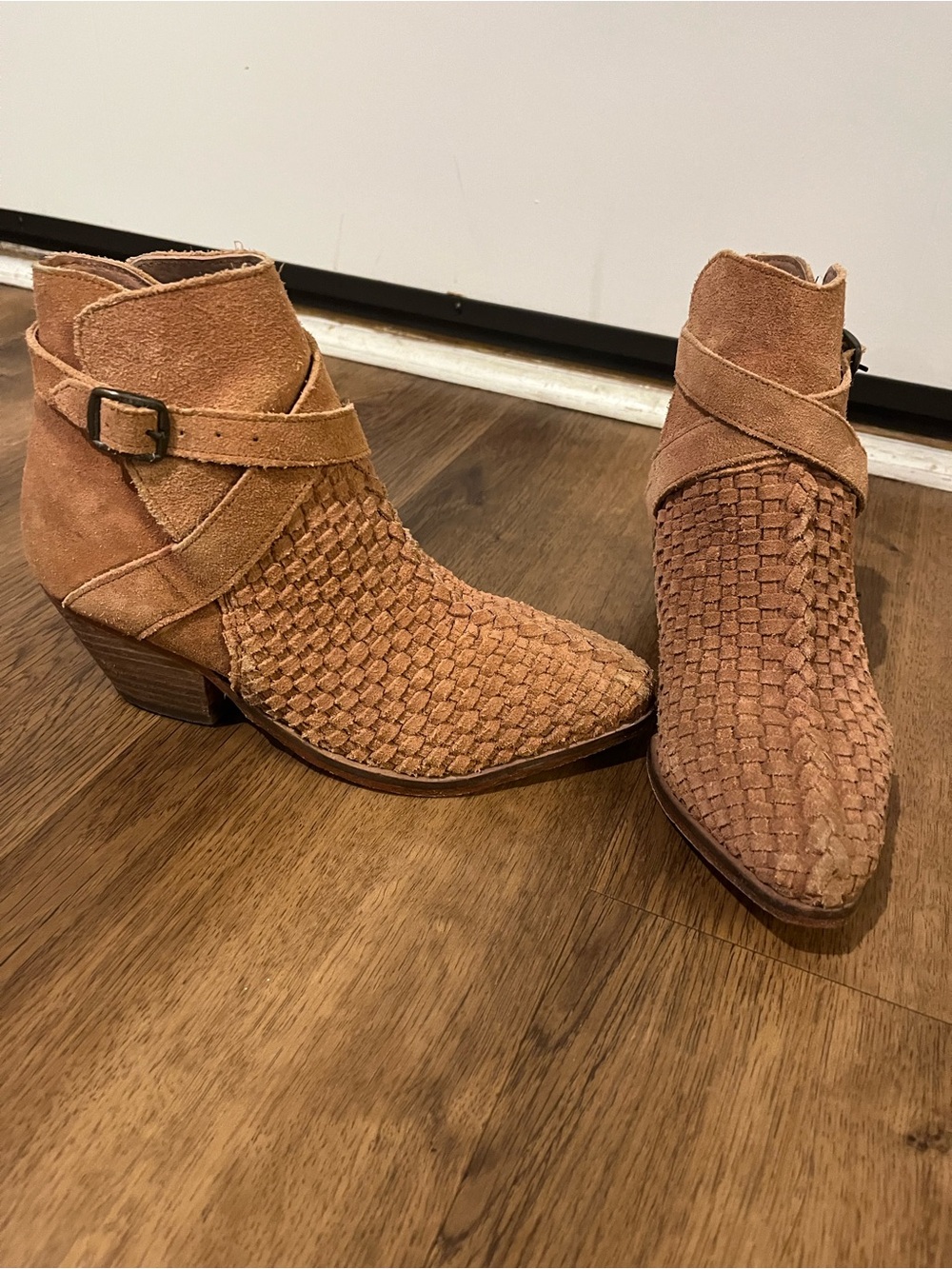 Free People Venture Women's Camel Suede Woven Ankle Bootie Buckle Strap Sz 3